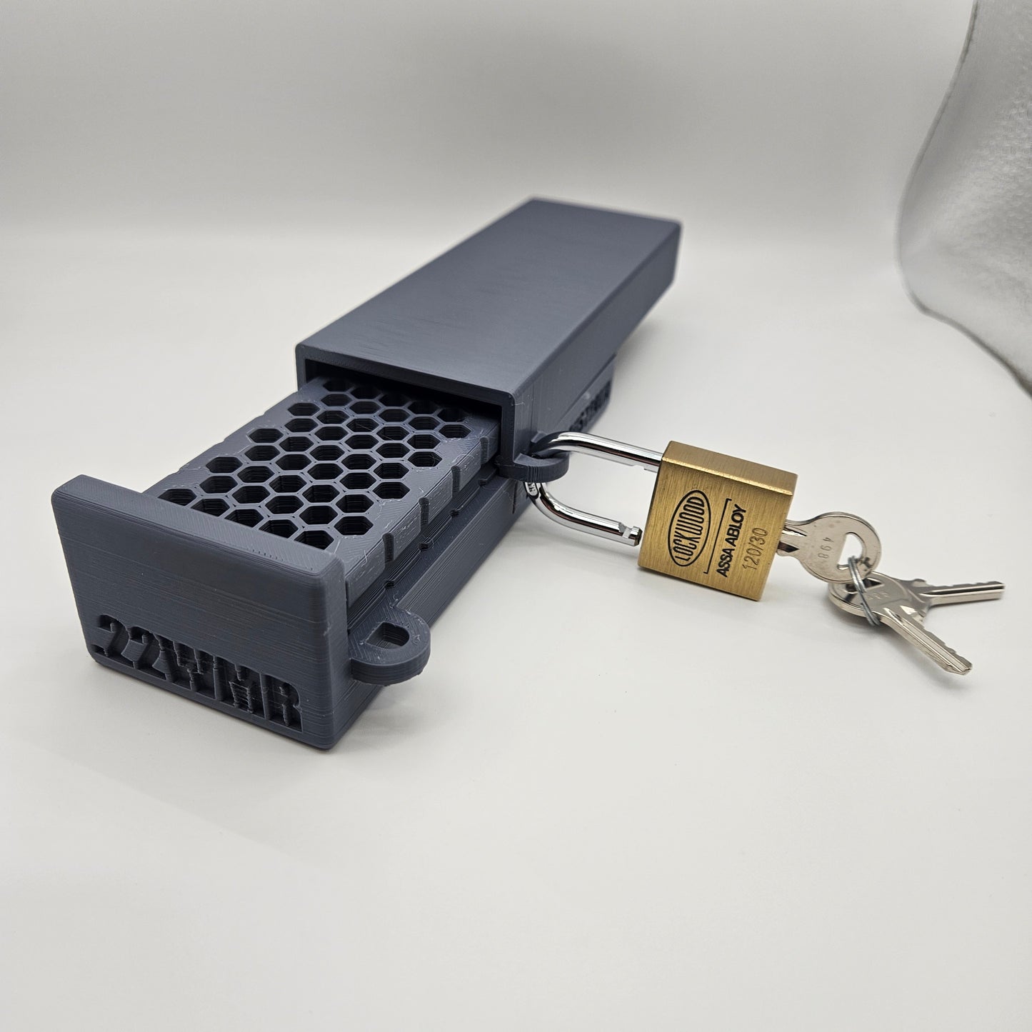 .22WMR Winchester Magnum Lockable Ammo Box Ammunition Dispenser Lock Case 100 Round Rifle